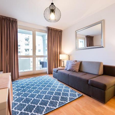 Metro Kondratowicza Velvet Apartment Варшава Екстериор снимка